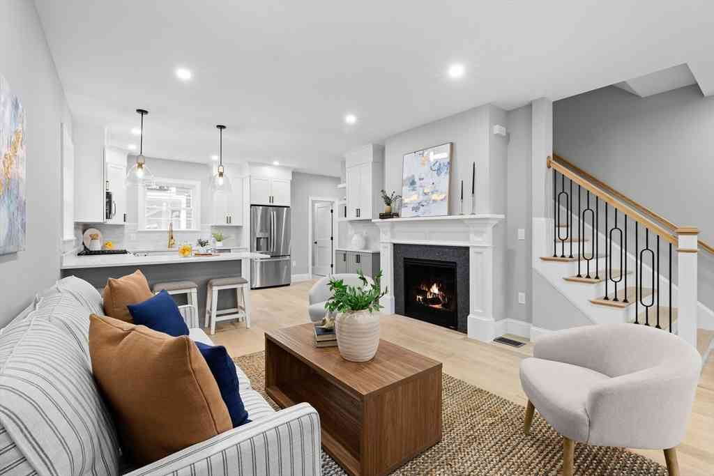 Condo For Sale - 11 Washington Street #6<br/> Essex County, Ipswich, MA 01938