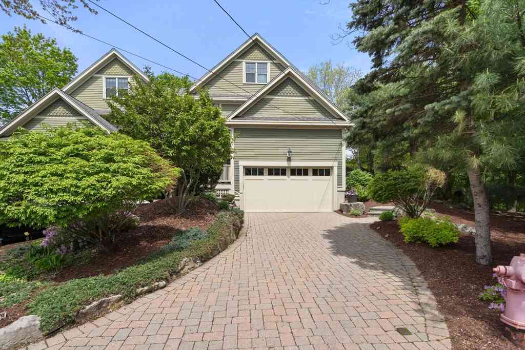 Condo For Sale - 113 Carlisle St #113<br/> Middlesex County, Newton, MA 02459