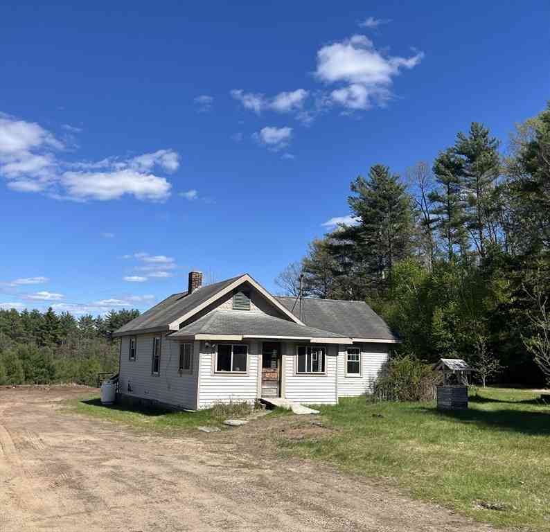 Homes For Sale - 2106 White Pond Rd<br/> Worcester County, Athol, MA 01331