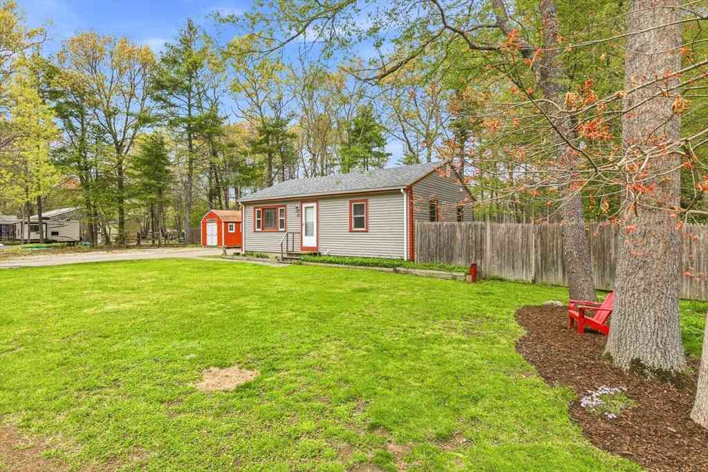 Homes For Sale - 40 Rocky Gutter St<br/> Middleboro, MA 02346