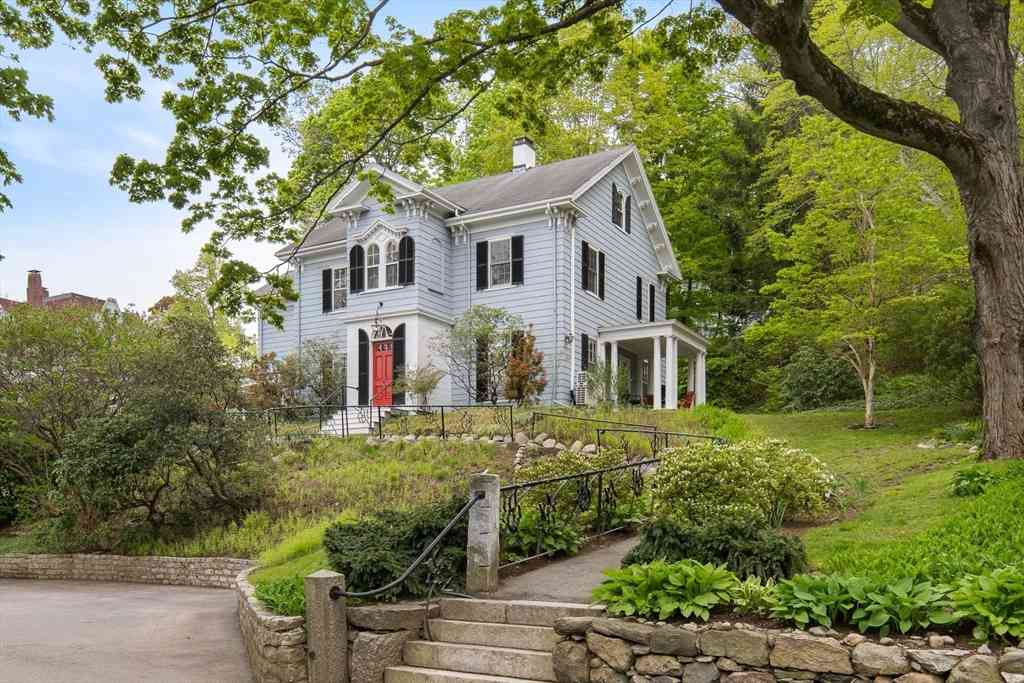 Homes For Sale - 36 Maple Ave<br/> Middlesex County, Newton, MA 02458