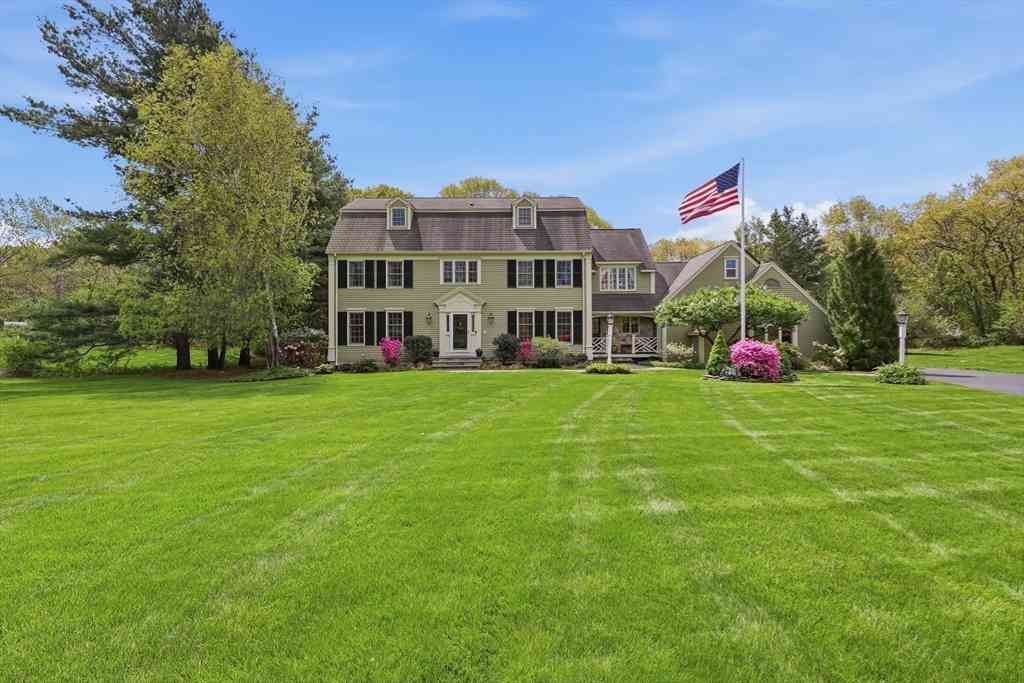 Homes For Sale - 285 West Street<br/> Worcester County, Northborough, MA 01532
