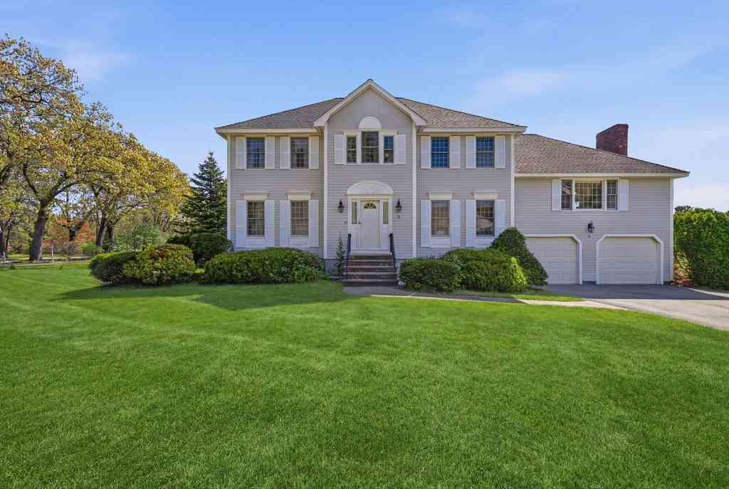 Homes For Sale - 2 Stouffer Cir<br/> Andover, MA 01810