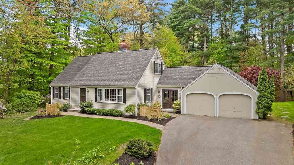 Homes For Sale - 37 Moore Rd<br/> Middlesex County, Wayland, MA 01778