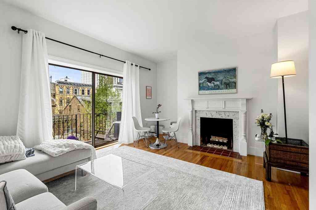 Condo For Sale - 21 Hancock St #3<br/> Boston, MA 02114