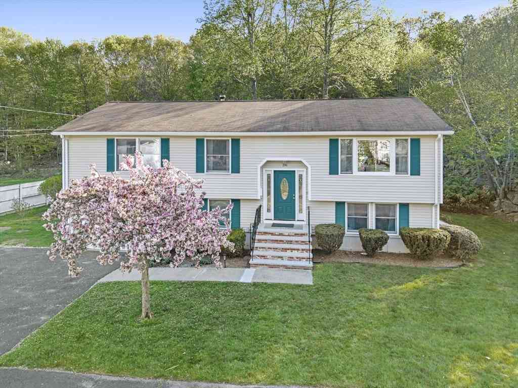 Homes For Sale - 196 Bartholomew Street<br/> Essex County, Peabody, MA 01960