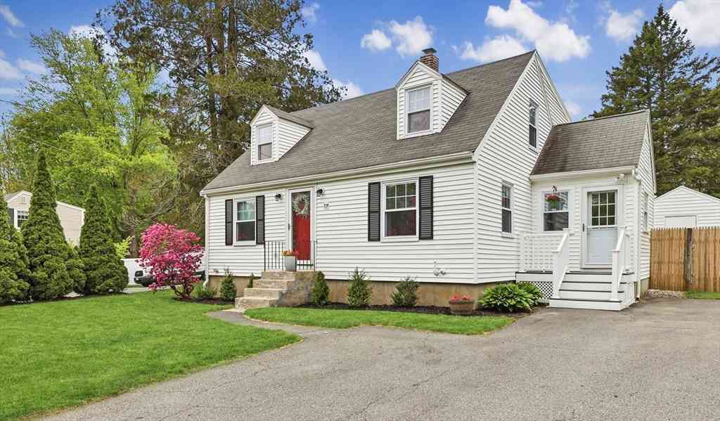 Homes For Sale - 139 Prospect Street<br/> Middlesex County, Ashland, MA 01721