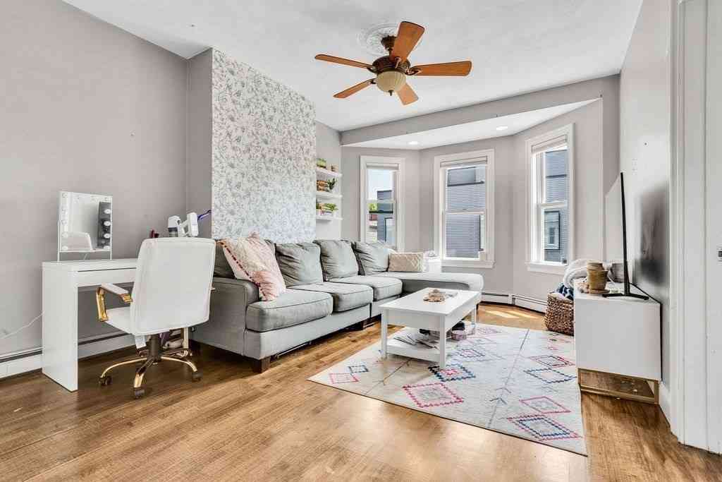 Condo For Sale - 17 I St #3<br/> Boston, MA 02127