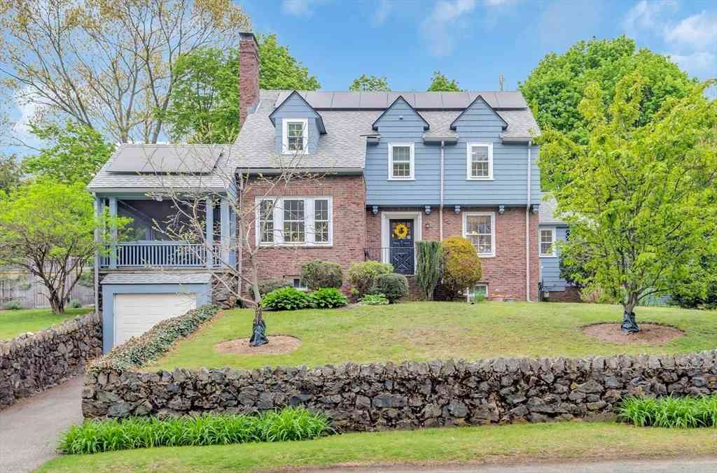Homes For Sale - 89 Churchill Avenue<br/> Arlington, MA 02476