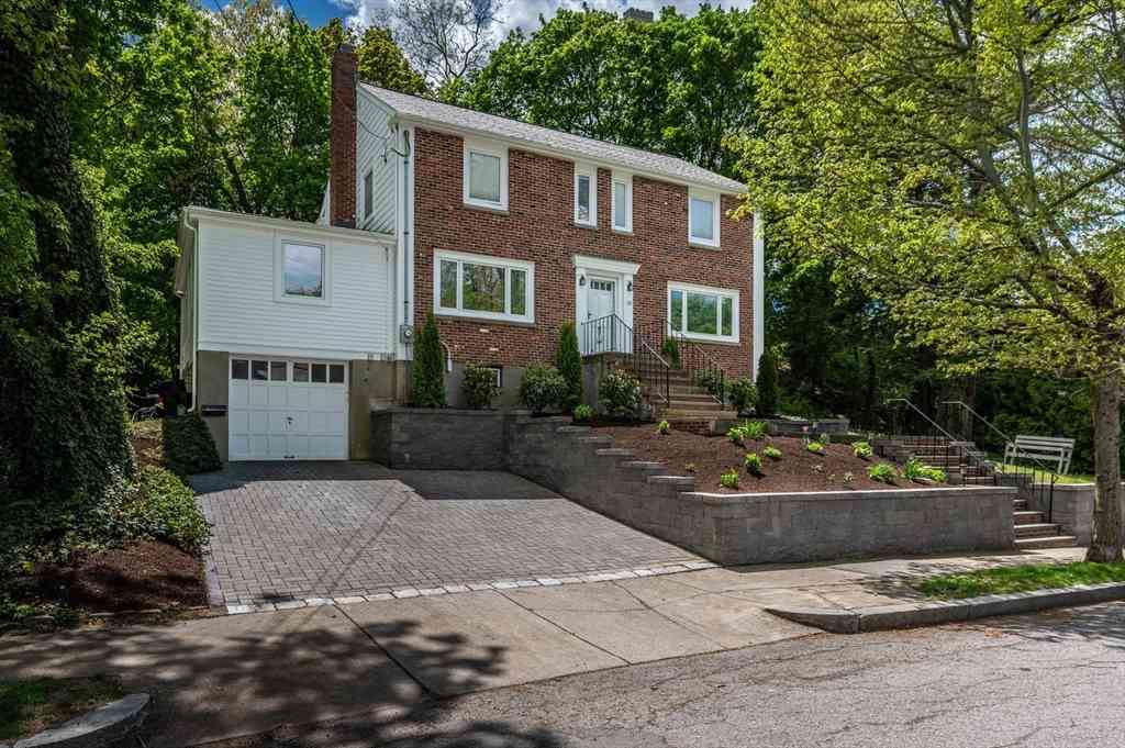 Homes For Sale - 150 Cotton St<br/> Middlesex County, Newton, MA 02458