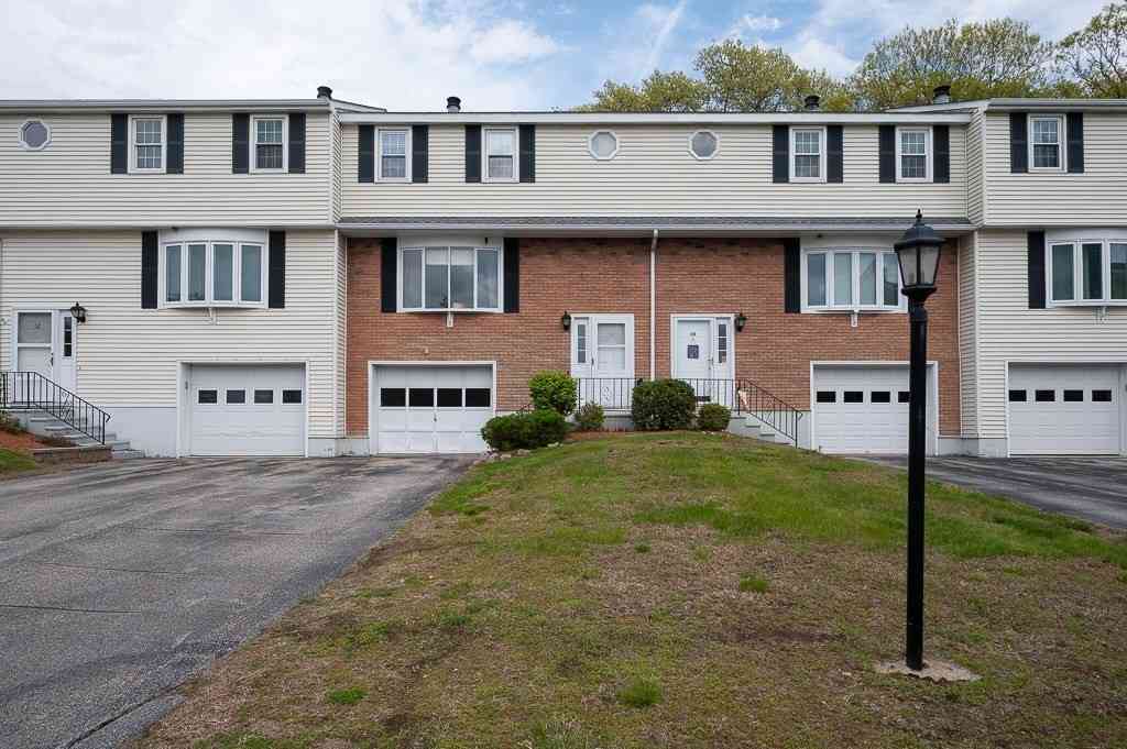 Condo For Sale - 11 Plantation Rd #11<br/> Oxford, MA 01540