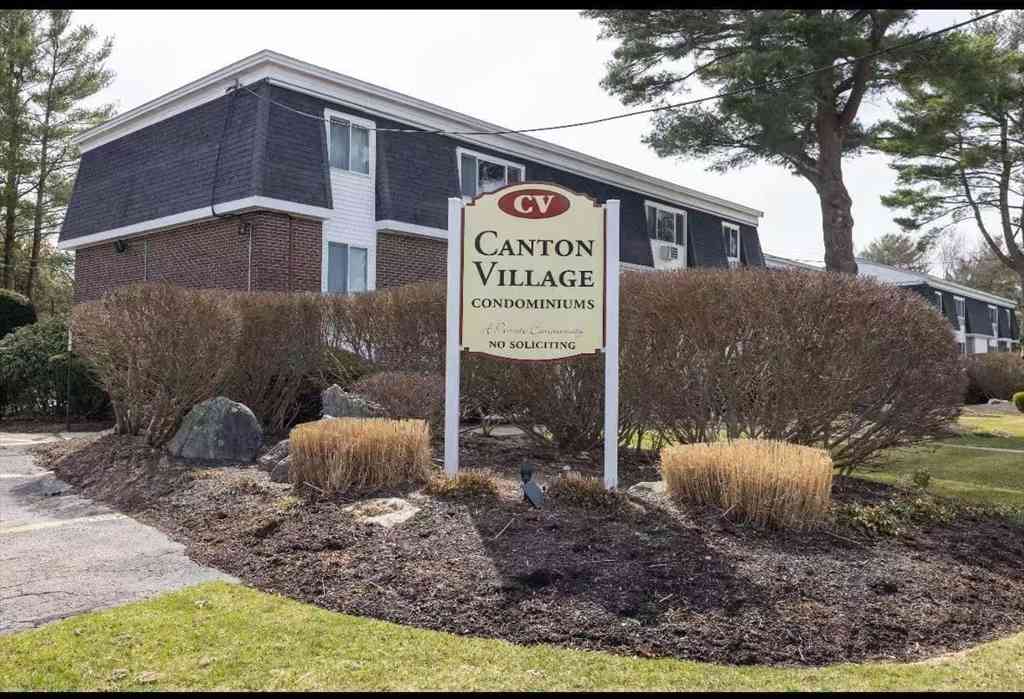 Condo For Sale - 54 Will Dr #87<br/> Norfolk County, Canton, MA 02021