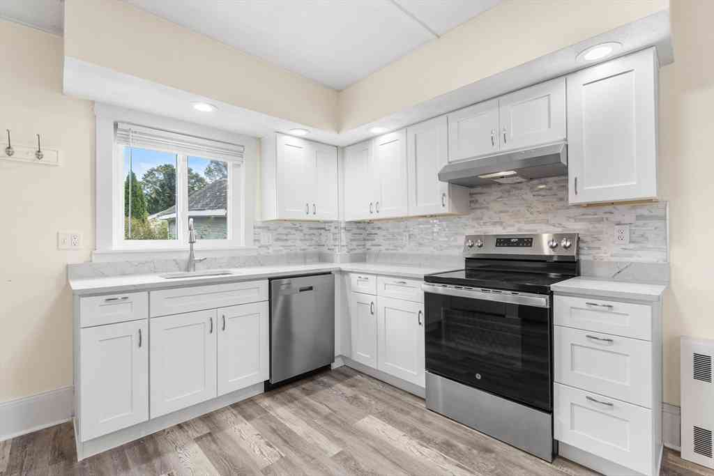 Apartment For Rent - 75 Enon #2<br/> Beverly, MA 01915