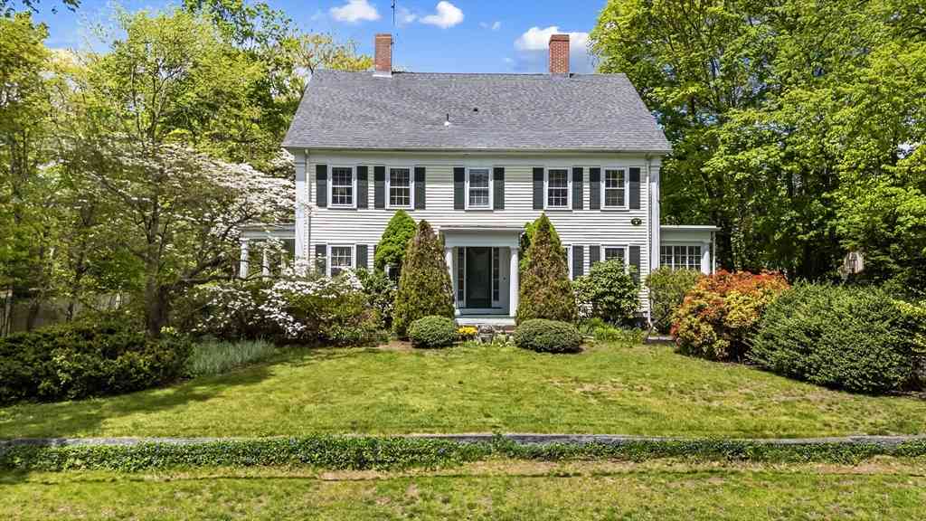 Homes For Sale - 17 Highland<br/> Dedham, MA 02026