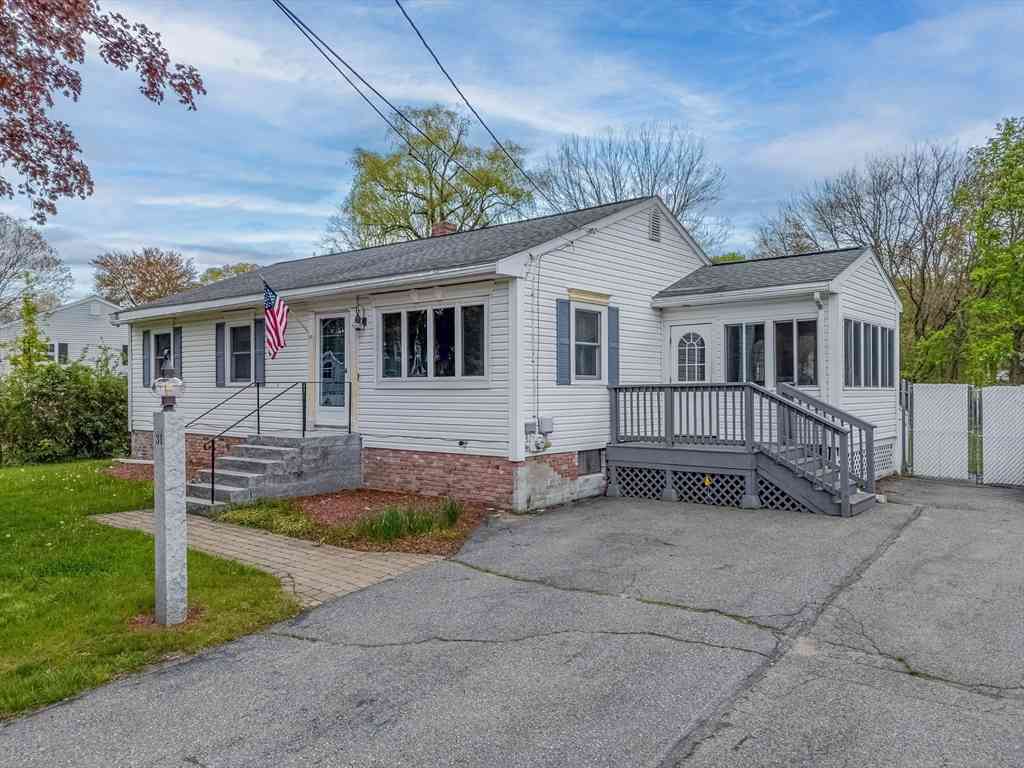 Homes For Sale - 31 Raven Rd<br/> Middlesex County, Dracut, MA 01826