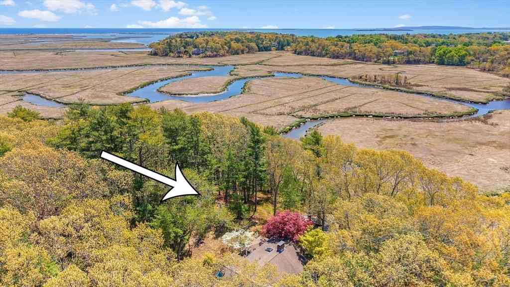 Homes For Sale - 156 Duck Hill Rd<br/> Duxbury, MA 02332