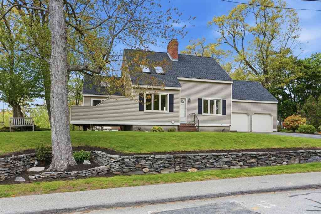 Homes For Sale - 15 Town Rd<br/> Middlesex County, Littleton, MA 01460