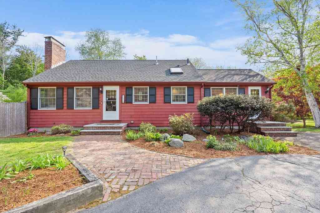 Homes For Sale - 112 Page Rd<br/> Middlesex County, Bedford, MA 01730