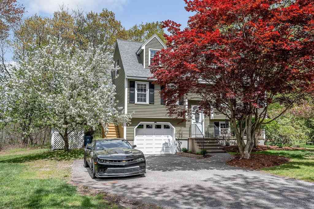 Homes For Sale - 71 Mollie Drive<br/> Middlesex County, Tewksbury, MA 01876