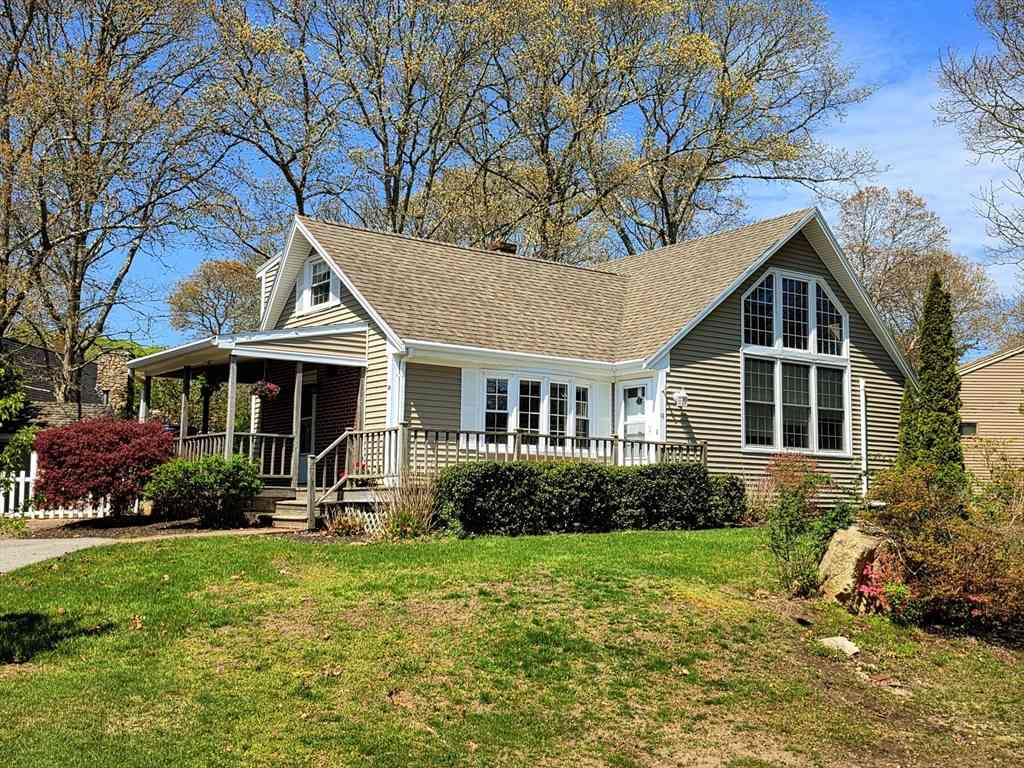 Homes For Sale - 16 Pine Hollow Road<br/> Barnstable County, Falmouth, MA 02536