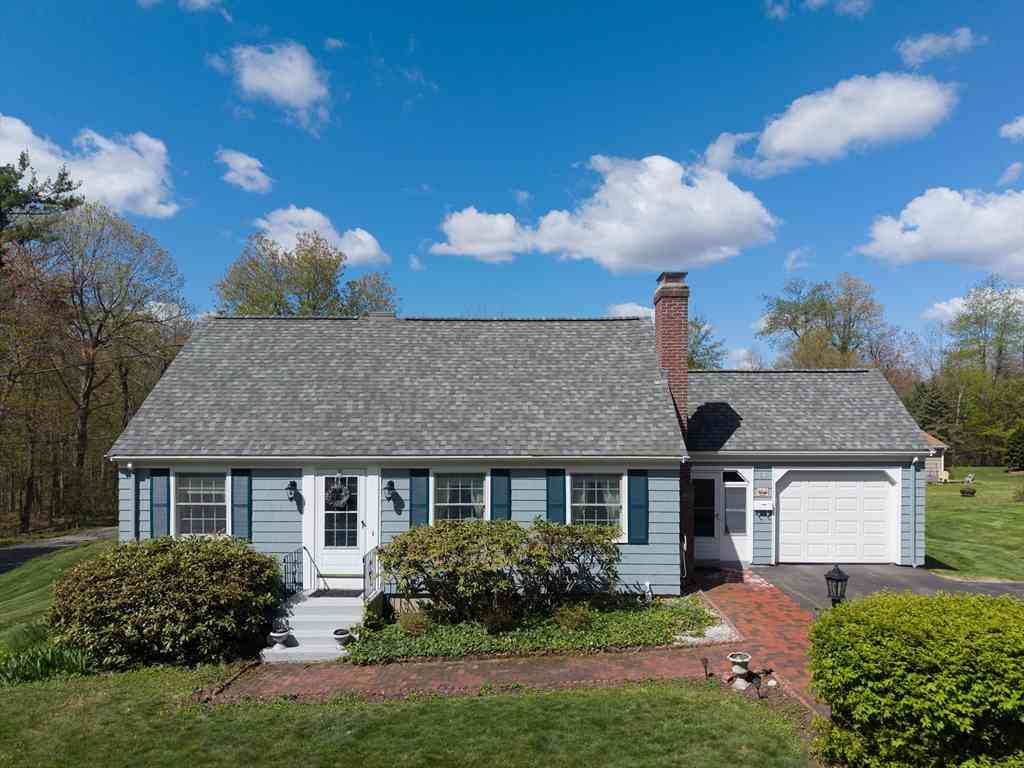 Homes For Sale - 20 Knollwood Rd<br/> Worcester County, Paxton, MA 01612
