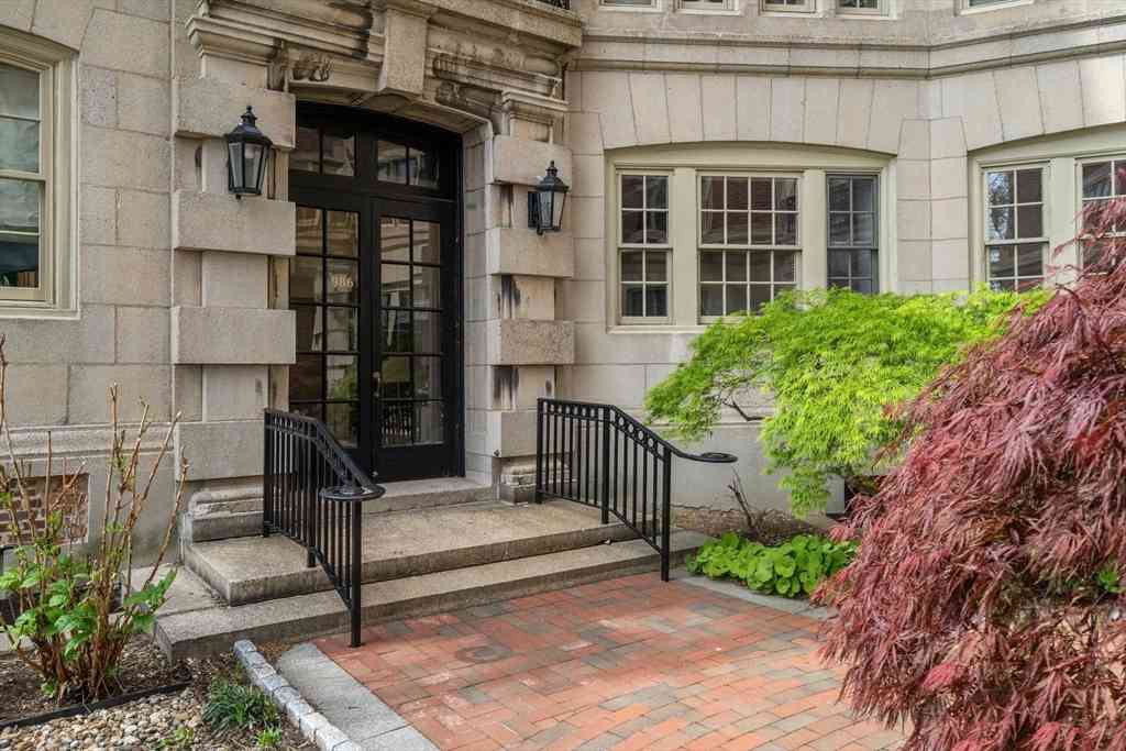 Homes For Sale - 986 Memorial Drive #104<br/> Cambridge, MA 02138