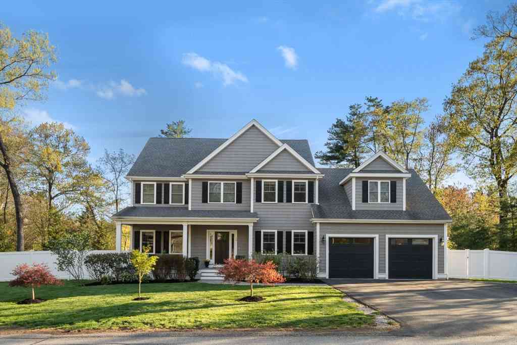 Homes For Sale - 10 Hillcrest Rd<br/> Middlesex County, Burlington, MA 01803