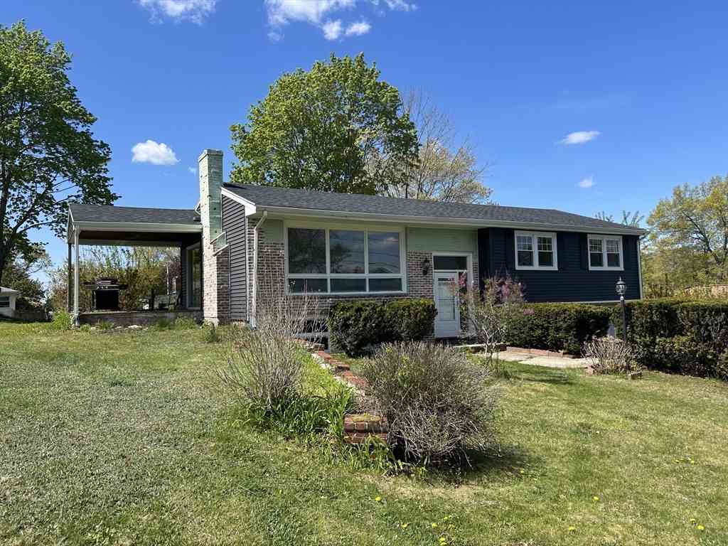 Homes For Sale - 32 Crawford St<br/> Norfolk County, Randolph, MA 02368
