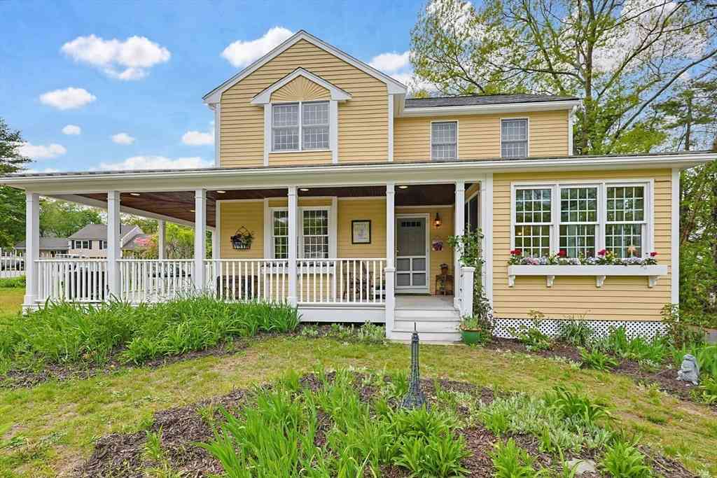 Homes For Sale - 35 Grace Meadows<br/> Taunton, MA 02718