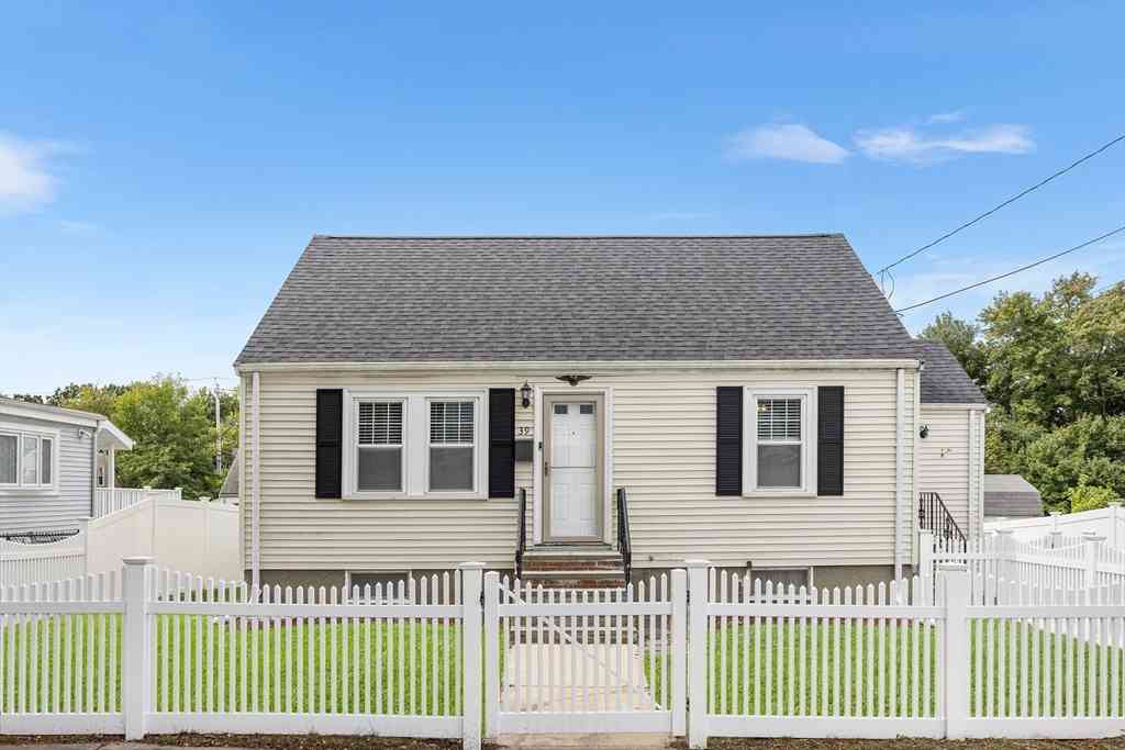 Homes For Sale - 39 Badger Rd<br/> Boston, MA 02136