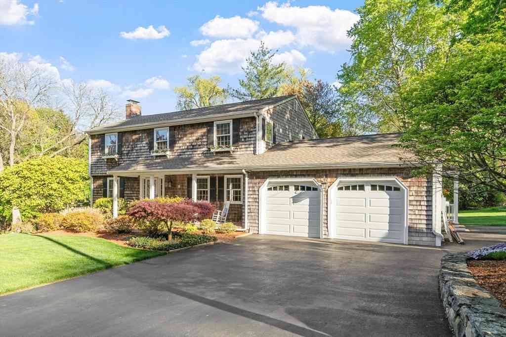 Homes For Sale - 19 Dalton Road<br/> Middlesex County, Chelmsford, MA 01824
