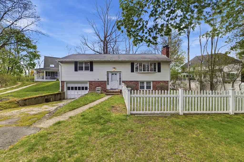 Homes For Sale - 377 Summer St<br/> Norfolk County, Weymouth, MA 02188