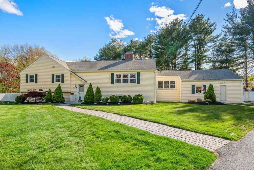 Homes For Sale - 13 Pinecrest Road<br/> Andover, MA 01810