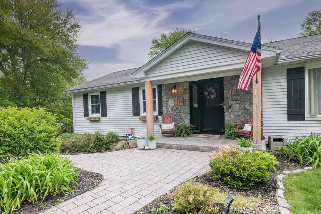 Homes For Sale - 217 Pleasant St<br/> Hampden County, East Longmeadow, MA 01028