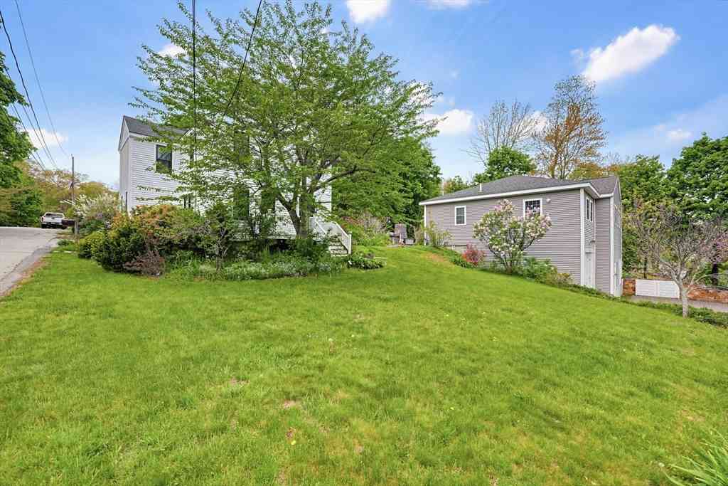 Multifamily For Rent - 211 Mendon St<br/> Hopedale, MA 01747