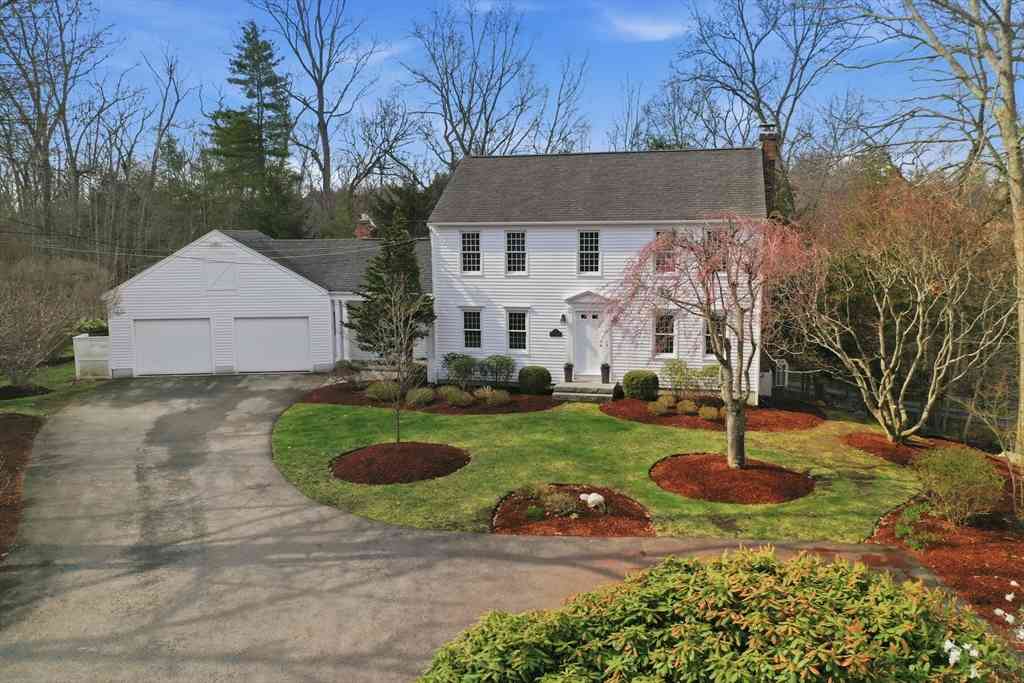 Homes For Sale - 21 Greentree Lane<br/> Newbury, MA 01922