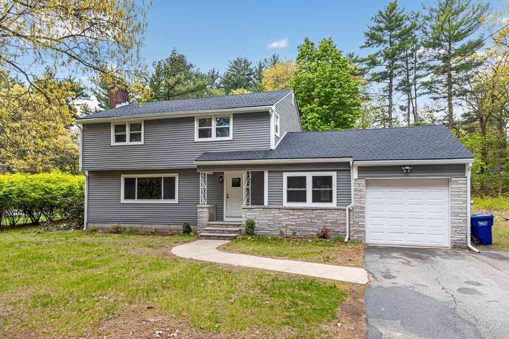 Homes For Sale - 61 Jordan St<br/> Middlesex County, Chelmsford, MA 01863