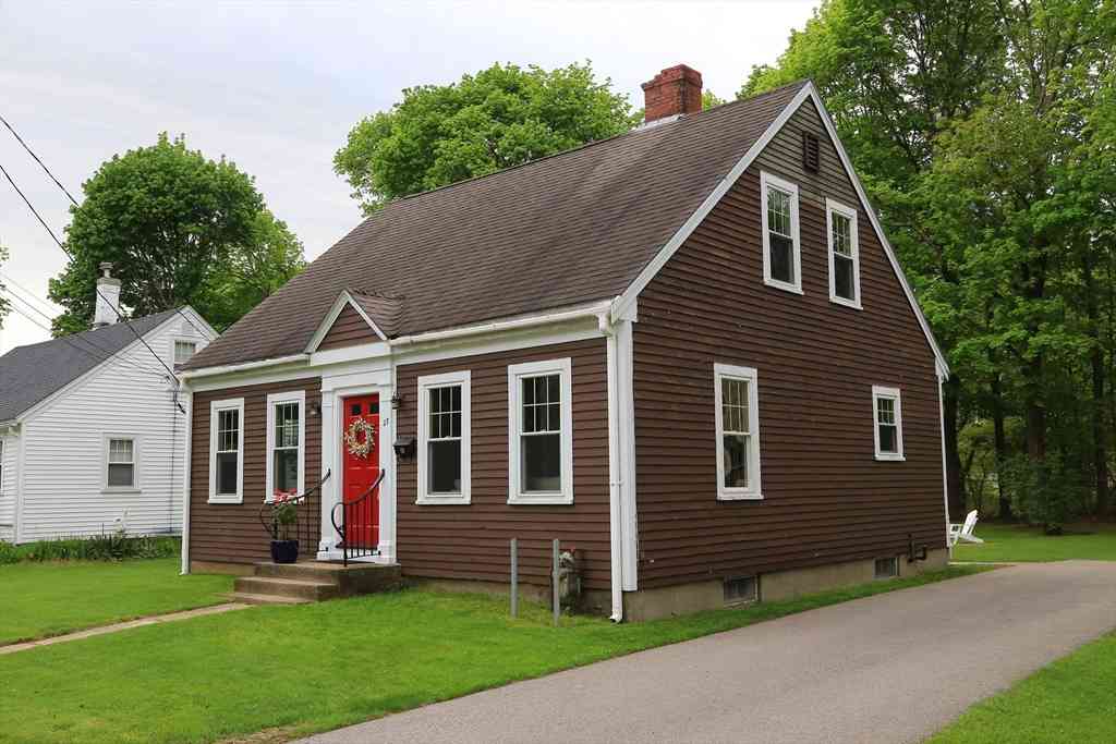 Homes For Sale - 23 Dearborn Avenue<br/> Hampton, NH 03842