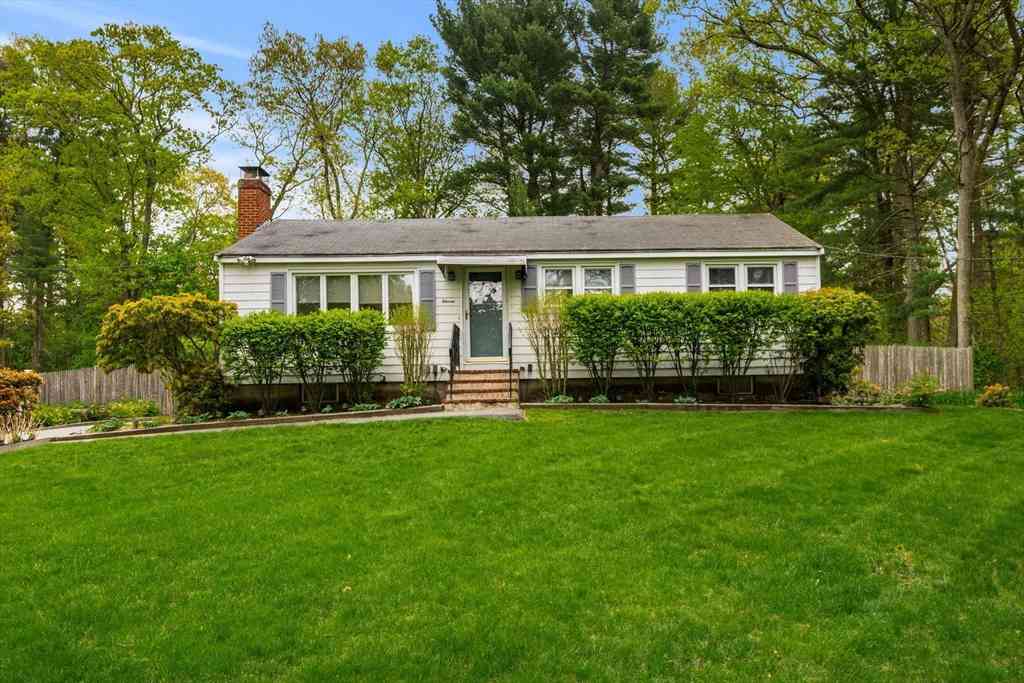 Homes For Sale - 11 Dadant Dr<br/> Middlesex County, Wilmington, MA 01887
