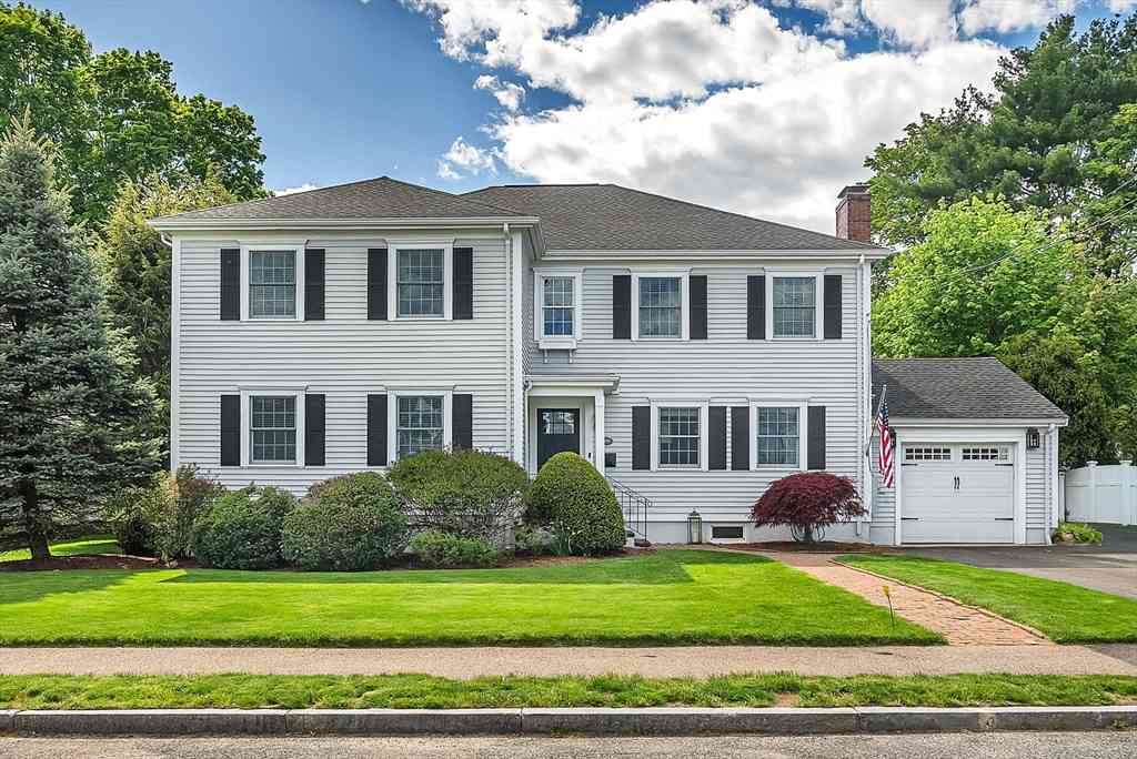 Homes For Sale - 101 Bird St<br/> Needham, MA 02492