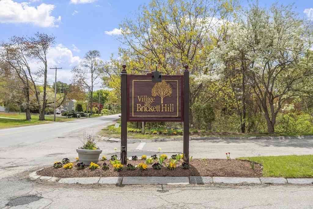 Condo For Sale - 10 Iris Way #10<br/> Haverhill, MA 01830