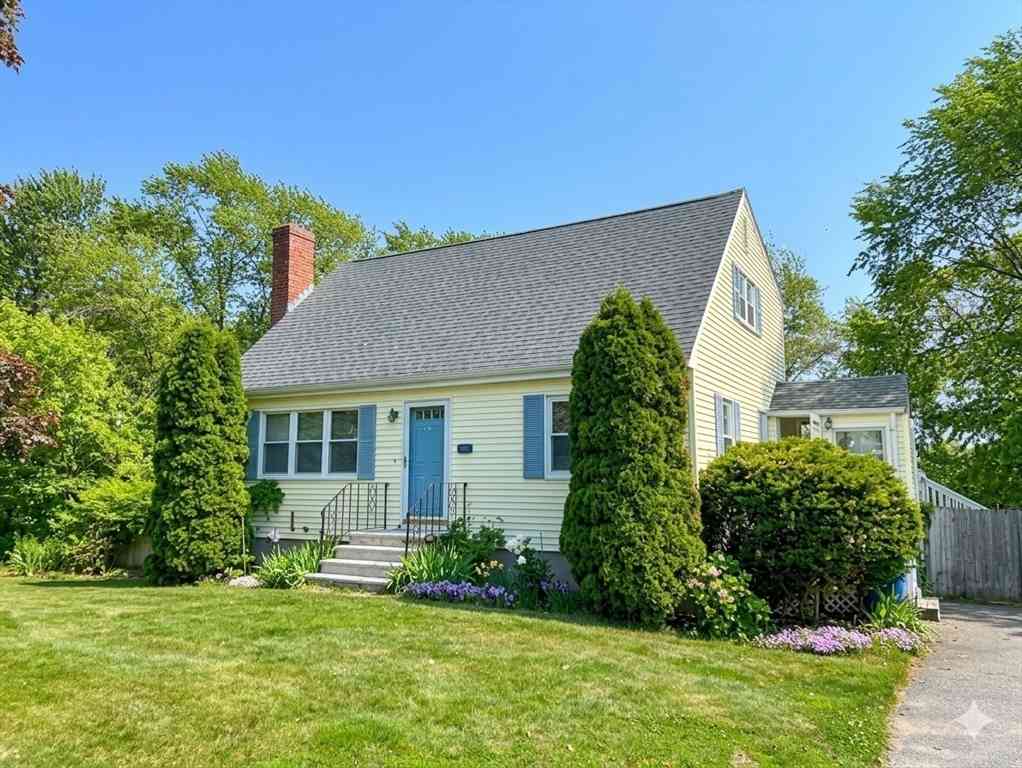 Homes For Rent - 196 North Street<br/> Foxboro, MA 02035