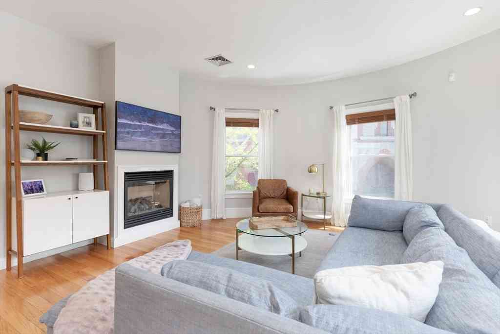 Condo For Sale - 52 Warren #3<br/> Boston, MA 02129