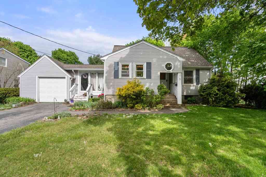 Homes For Sale - 3 Bunker Ln<br/> Natick, MA 01760