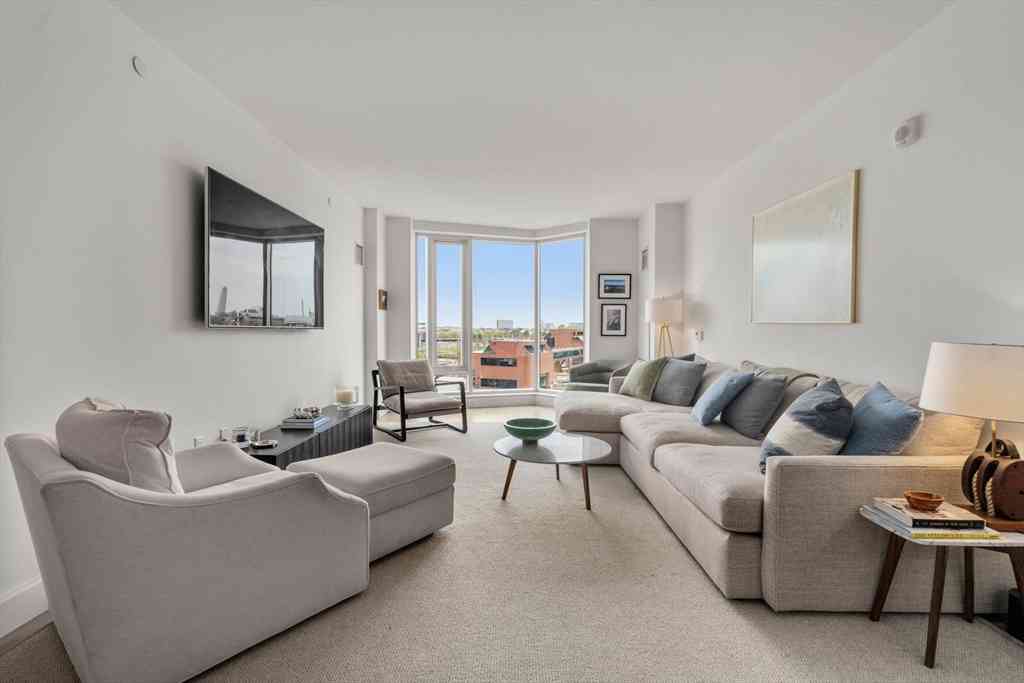 Condo For Sale - 100 Lovejoy Wharf #7J<br/> Boston, MA 02114