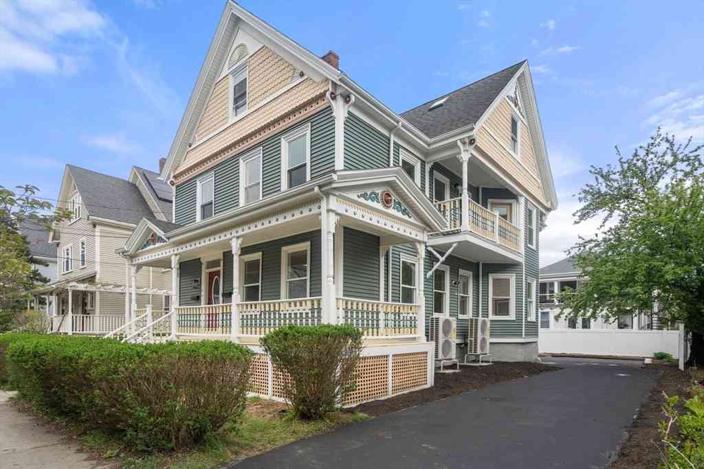 Condo For Sale - 32 Manning St #2<br/> Medford, MA 02155