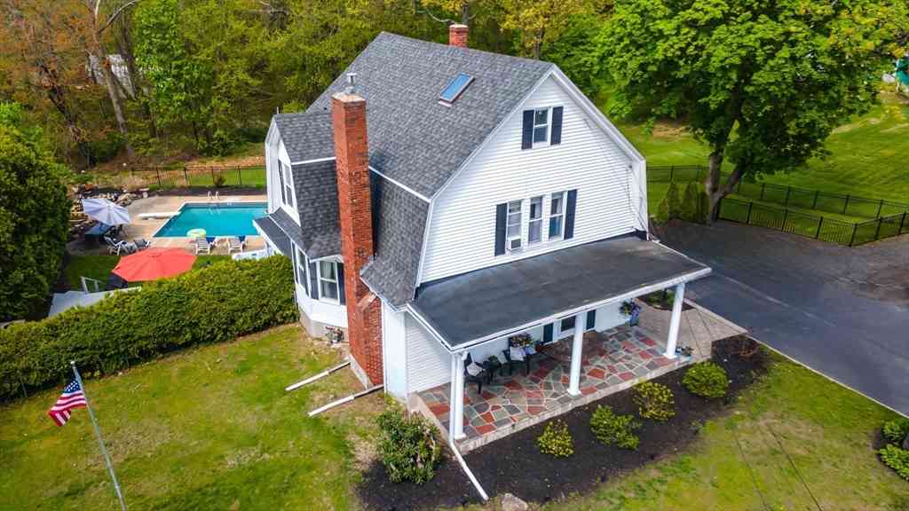 Homes For Sale - 1084 Main Street<br/> Worcester County, Leominster, MA 01453