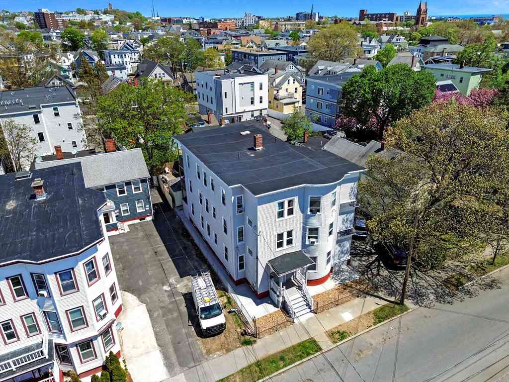 Homes For Rent - 35-37 Park St<br/> Lynn, MA 01905