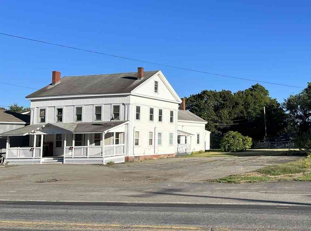 Apartment For Rent - 221 East Main St. #2ND FLOOR<br/> Worcester County, East Brookfield, MA 01515