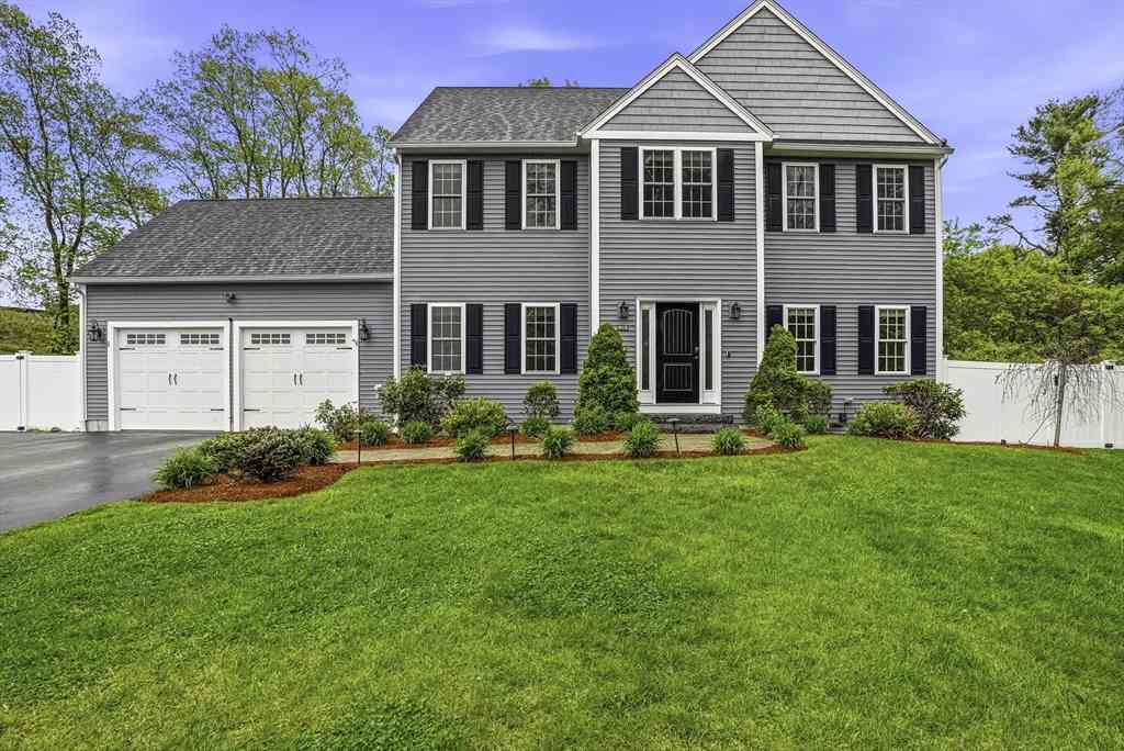 Homes For Sale - 38 Gikas Ln<br/> Marlborough, MA 01752